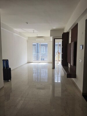 Building Lobby in 3 BHK Apartment at Smart World Orchard, Sector 61 – for Sale