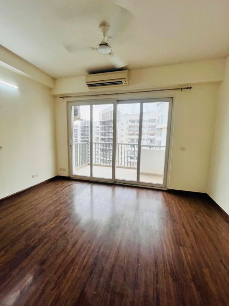Room, emaar-emerald-floors-premier 3 Bedroom 1975 Sq.Ft. Apartment In Sector 65 Gurgaon 10630983