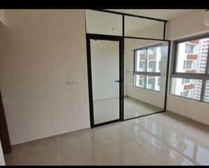 Room in 1.5 BHK Apartment at Piramal Vaikunth, Balkum Pada – for Rent