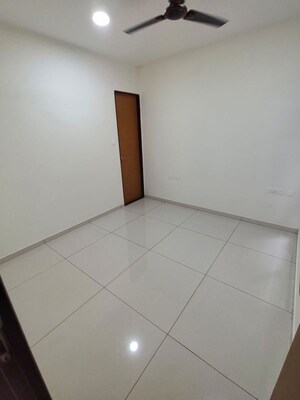 Master Bedroom in 1 BHK Apartment at Chandak 34 Park Estate, Goregaon West – for Rent