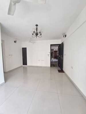 Room in 3 BHK Apartment at Rustomjee Athena, Majiwada – for Rent