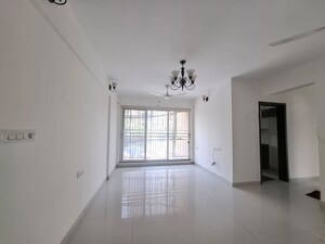 Room in 3 BHK Apartment at Rustomjee Athena, Majiwada – for Rent