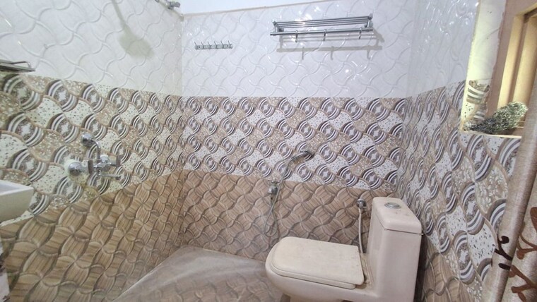 Bathroom, saket 4 Bedroom 2500 Sq.Ft. Villa In Saket Hyderabad 10631021