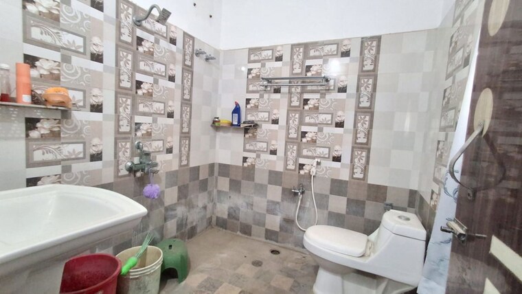 Bathroom, saket 4 Bedroom 2500 Sq.Ft. Villa In Saket Hyderabad 10631021