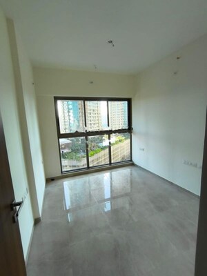 Room in 1 BHK Apartment at LnT Veridian, Powai – for Rent