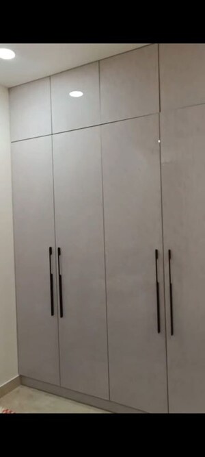 Furnished Amenities in 3 BHK Apartment at Auro The Pearl, Hi Tech City – for Rent