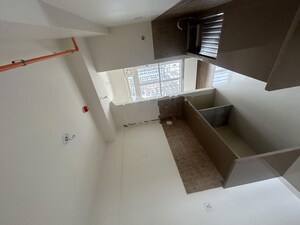 Team Area in 2 BHK Apartment at Kalpataru Vivant, Jogeshwari East – for Rent