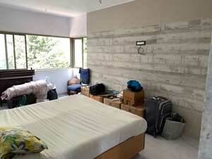 Bedroom in 1 BHK Apartment at Kemps Corner – for Rent