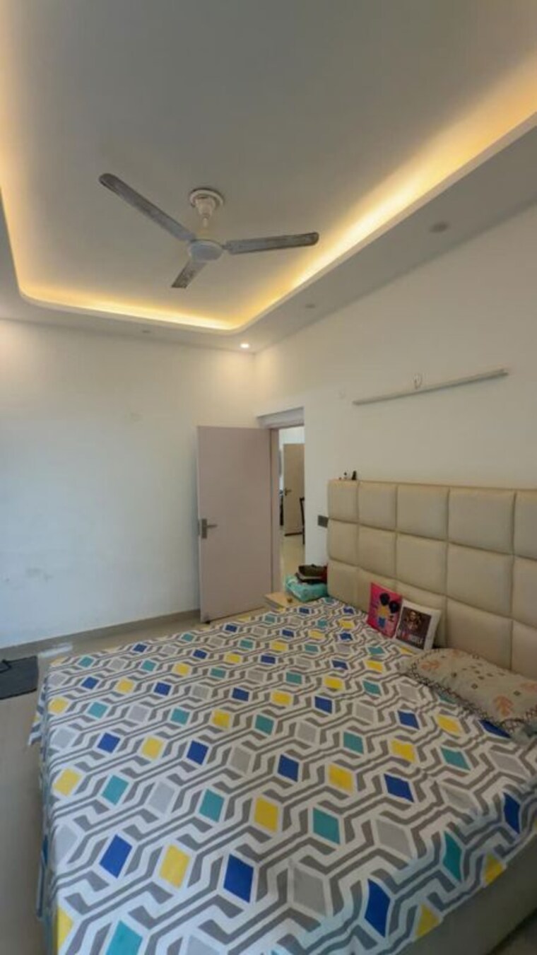 Bedroom, dlf-regal-gardens 3 Bedroom 1900 Sq.Ft. Apartment In Sector 90 Gurgaon 10631112