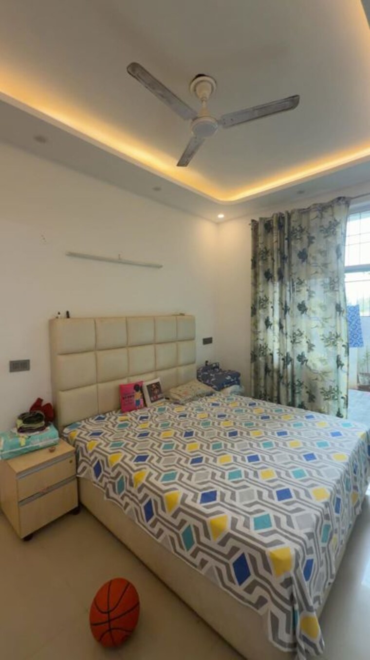 Bedroom, dlf-regal-gardens 3 Bedroom 1900 Sq.Ft. Apartment In Sector 90 Gurgaon 10631112