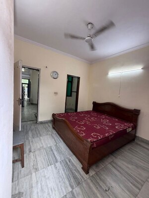 Bedroom in 3 BHK Builder Floor at Chittaranjan Park – for Rent