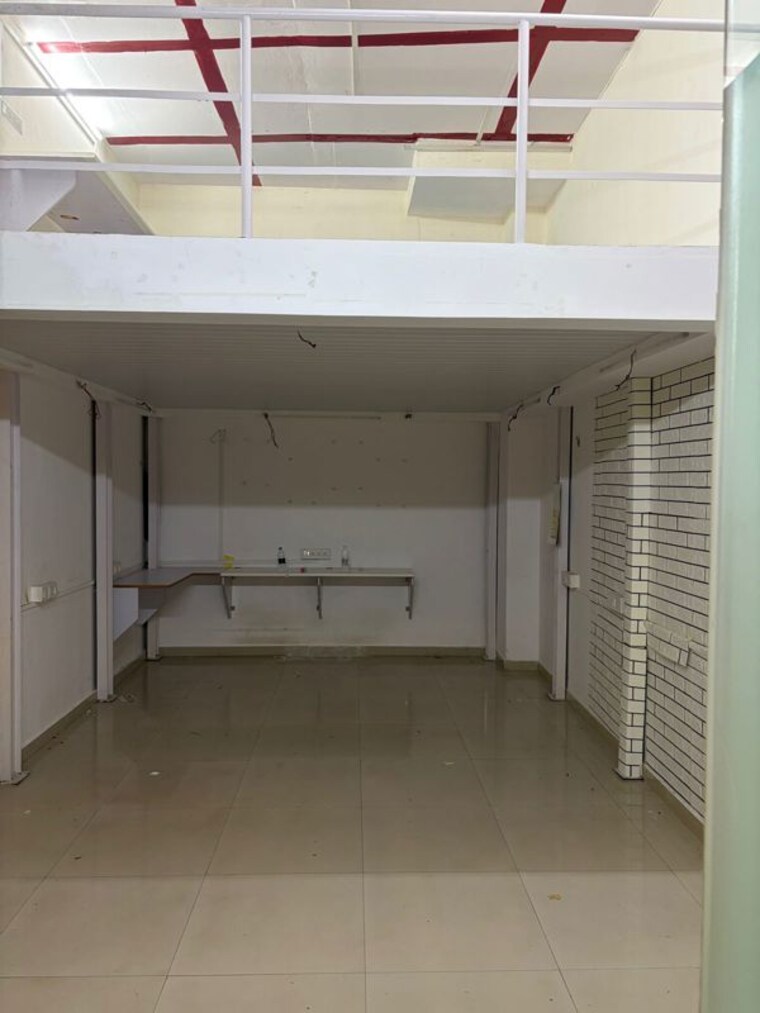 Team Area, rustomjee-eaze-zone-mall Commercial Office Space 212 Sq.Ft. In Malad West Mumbai 10631185