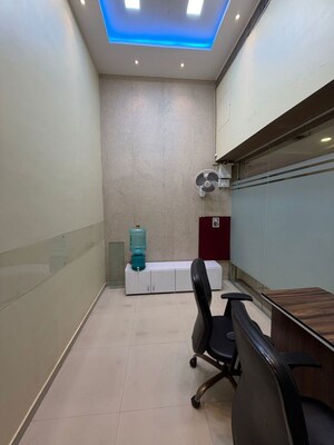  Office Space For Rent in Rustomjee Eaze Zone Mall, Malad West