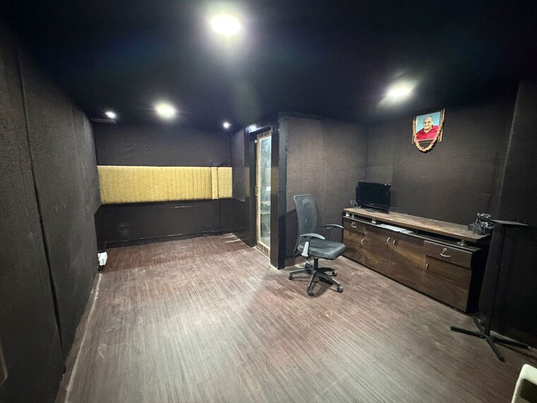 Gym, rustomjee-eaze-zone-mall Commercial Office Space 264 Sq.Ft. In Malad West Mumbai 10631210