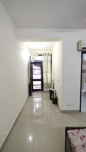 Living Room in 3 BHK Apartment at Vip Road – for Rent