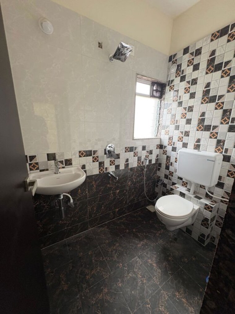 Bathroom, piramal-vaikunth 2 Bedroom 580 Sq.Ft. Apartment In Balkum Pada Thane 10631207