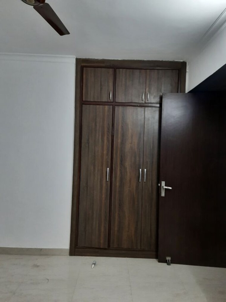 Room, vip road 3 Bedroom 1850 Sq.Ft. Apartment In Vip Road Zirakpur 10631222