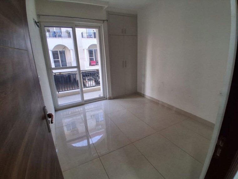 Room, vip road 3 Bedroom 1850 Sq.Ft. Apartment In Vip Road Zirakpur 10631222