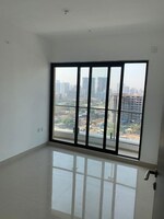 3 BHK 1024 Sq.Ft. Apartment in Oberoi Maxima