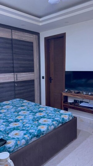 Bedroom in 2 BHK Builder Floor at Kalkaji – for Rent