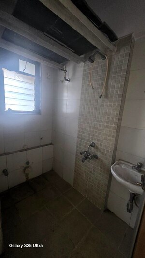 Bathroom in 1 BHK Apartment at Tulshidham Complex, Thane West – for Rent