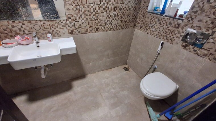 Bathroom, paramount-hill-county 2 Bedroom 1350 Sq.Ft. Apartment In Kondapur Hyderabad 10631364