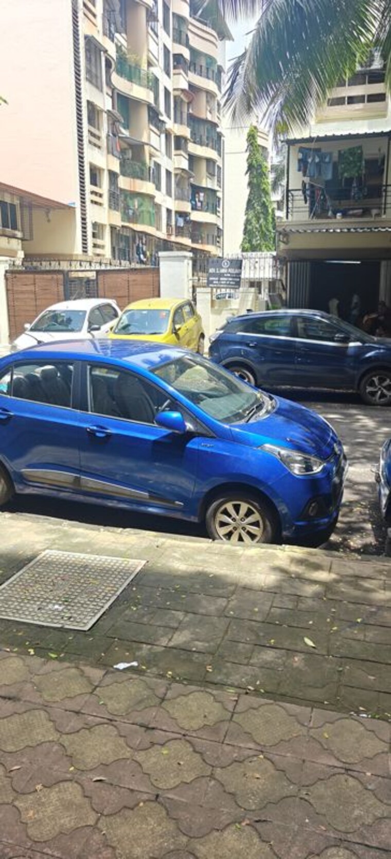  Parking, poonam-sagar-complex Commercial Office Space 220 Sq.Ft. In Mira Road Thane 10631388