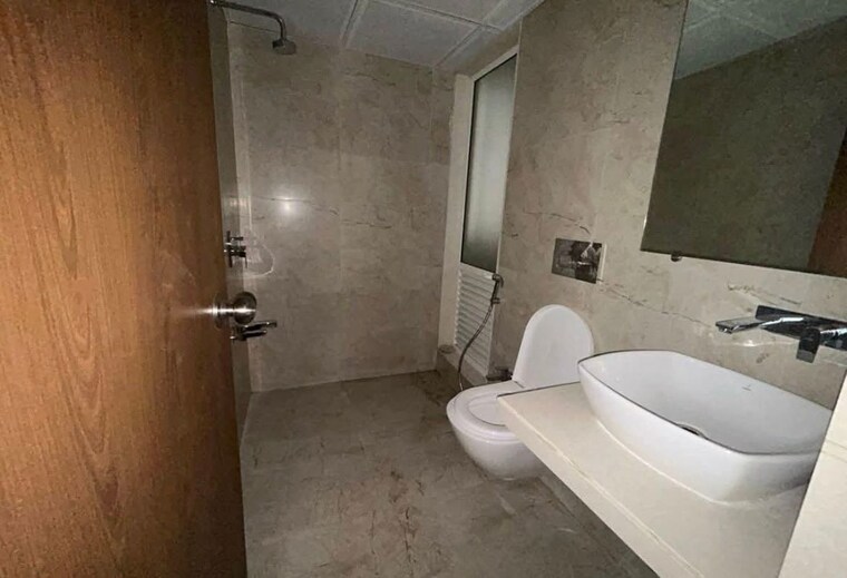 Bathroom, dosti-west-county-phase-2-dosti-cedar 1 Bedroom 640 Sq.Ft. Apartment In Balkum Pada Thane 10631404