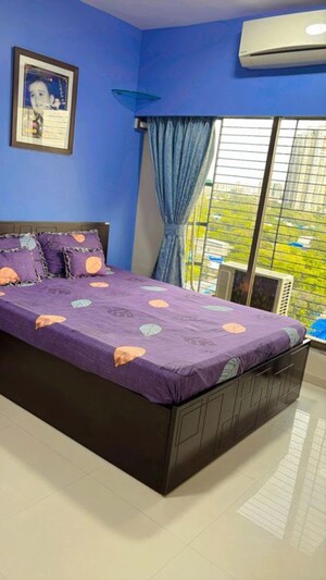 2 BHK Apartment For Rent in Parshva Anand Mangal Complex Khar, Khar East
