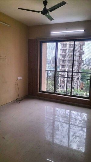 Bedroom in 3 BHK Apartment at Chembur – for Rent