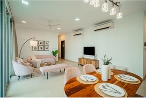 2 BHK Apartment For Rent in Lokmanya CHS, Khar East