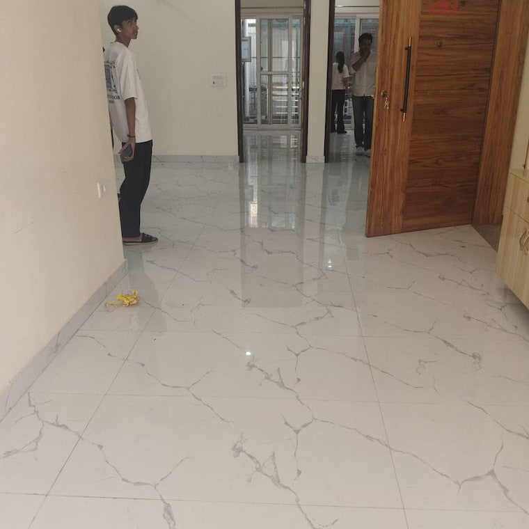 Room, sector 9 2.5 Bedroom 1560 Sq.Ft. Builder Floor In Sector 9 Gurgaon 10588665