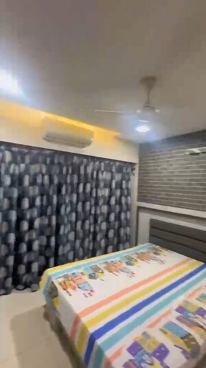 Bedroom in 3 BHK Apartment at Chembur – for Rent