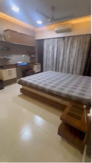 Bedroom in 3 BHK Apartment at Chembur – for Rent