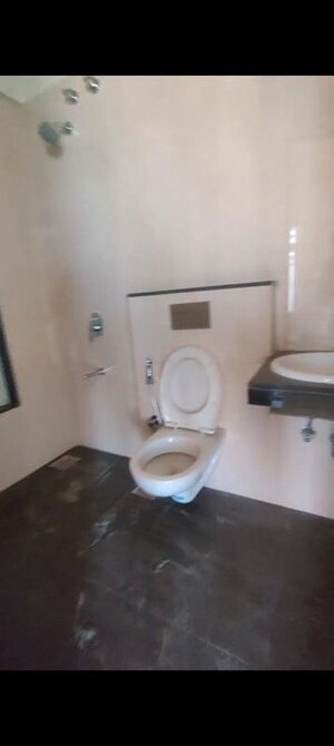 Bathroom in 1.5 BHK Apartment at Sheth Avante, Kanjurmarg West – for Rent