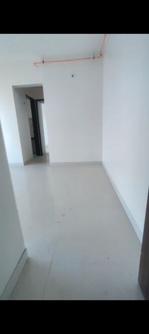 Room in 1.5 BHK Apartment at Sheth Avante, Kanjurmarg West – for Rent