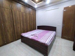 Bedroom in 2 BHK Builder Floor at Sector 10 – for Rent