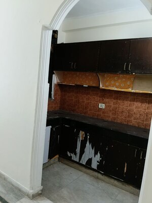 Furnished Amenities in 2 BHK Builder Floor at Saket – for Rent