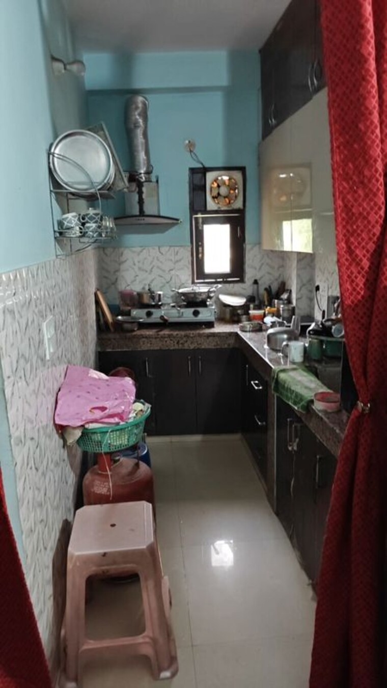 Kitchen, rajpur khurd extension 1 Bedroom 400 Sq.Ft. Builder Floor In Rajpur Khurd Extension Delhi 10631538