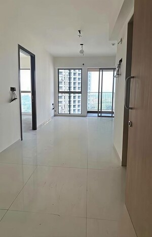 2 BHK Apartment For Rent in Lodha Crown Quality Homes, Majiwada