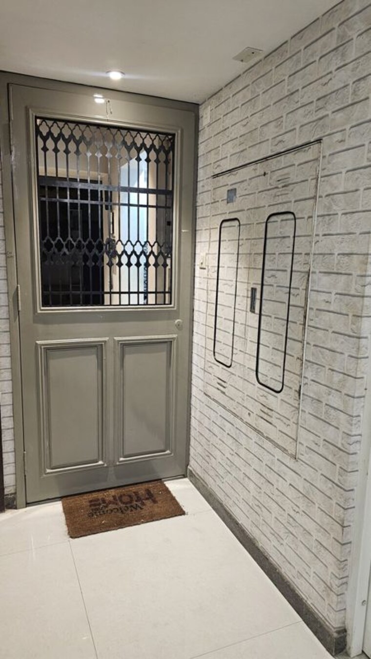 Balcony, lodha-amara 2 Bedroom 672 Sq.Ft. Apartment In Kolshet Road Thane 10631527