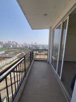 2 BHK Apartment For Sale in Conscient Habitat 102, Sector 102