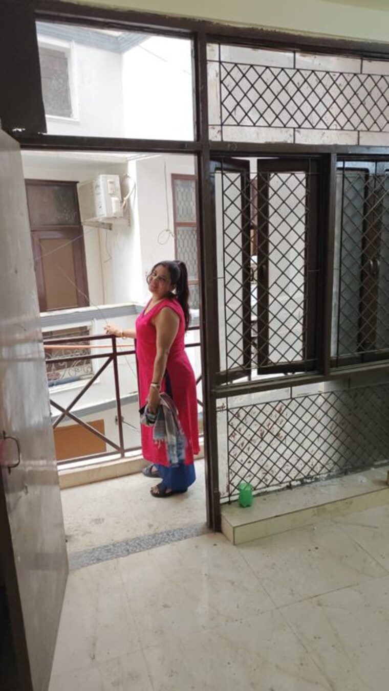 Balcony, rajpur khurd extension 2 Bedroom 3240 Sq.Ft. Independent House In Rajpur Khurd Extension Delhi 10631596