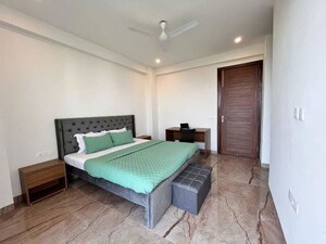 1 BHK Builder Floor For Rent in Sector 42
