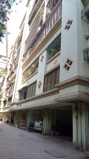  Pg – Exterior View View at Khar West - for Rent