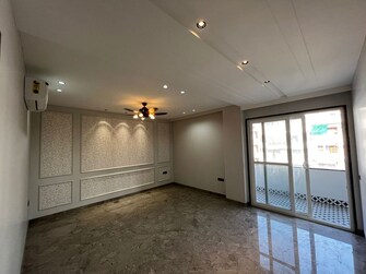 3 BHK + Servant Room 2400 Sq.Ft. Builder Floor in Bestech Center Point