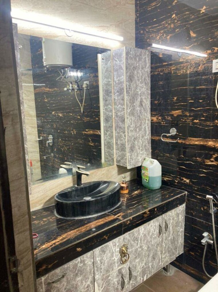 Balcony, jalvayu-towers 3 Bedroom 1530 Sq.Ft. Apartment In Sector 56 Gurgaon 10631649