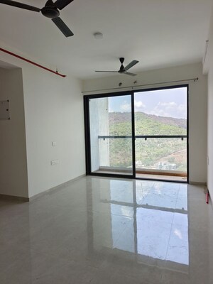 3 BHK Apartment For Rent in Dhamji Shamji Mahavir Spring Tulip Phase 1, Pokhran Road No Two