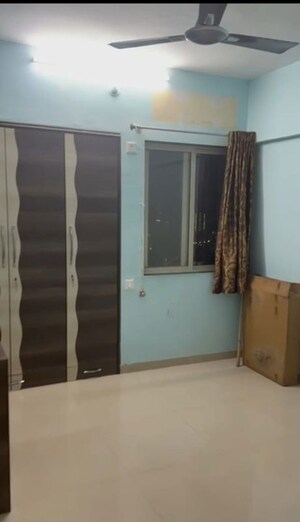 Room in 2 BHK Apartment at Arjun CHS Vasant Vihar, Vasant Vihar – for Rent