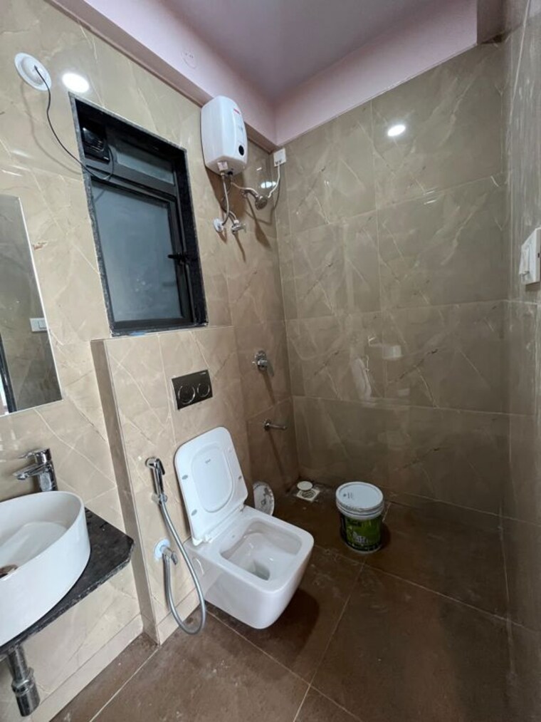 Bathroom, shree-satya-shankar-residency 2.5 Bedroom 800 Sq.Ft. Apartment In Manpada Thane 10631701